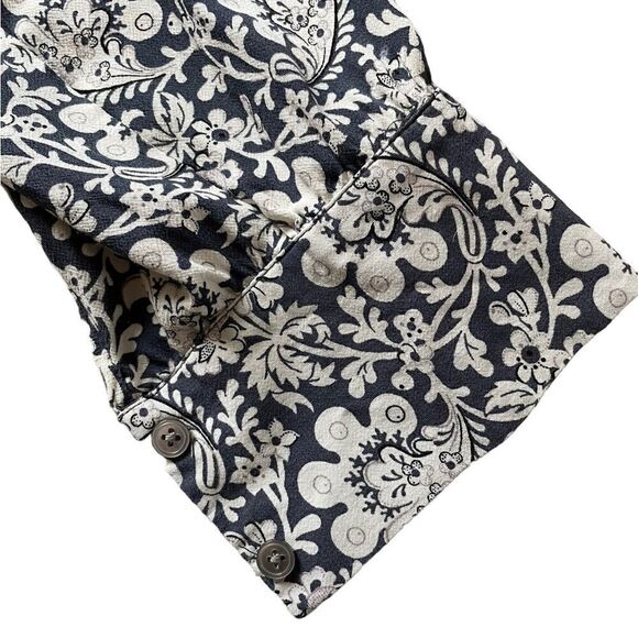 NWOT LOFT Blouse Blue and White Floral Pattern Size Small - Picture 3 of 6